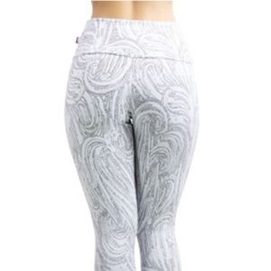 Jacquard Legging- White and Grey